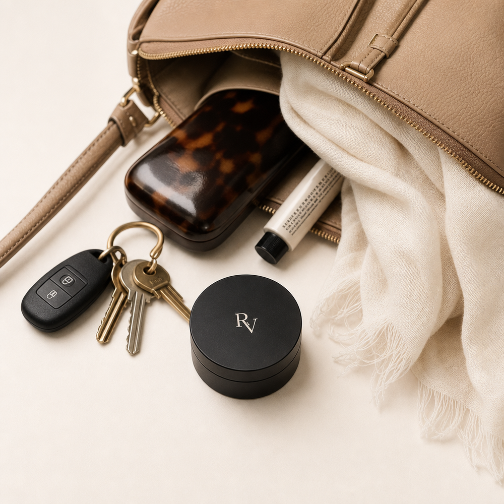 Root Veil compact in a handbag